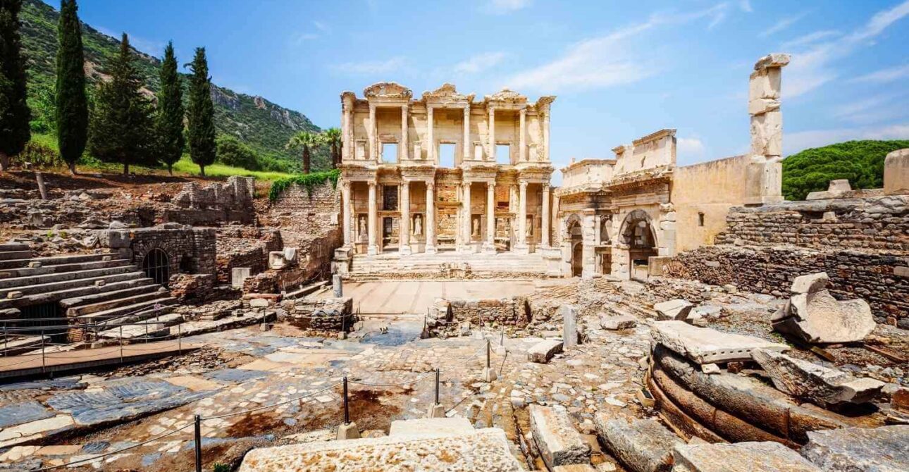 Exploring the Ancient Ruins of Ephesus: A Journey Back in Time